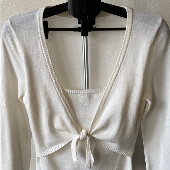 It’s Our Time Cream Tie-Front Sweater Top Size Medium - Picture 2 of 8